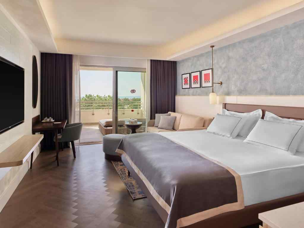 Deluxe Room Direct Sea View