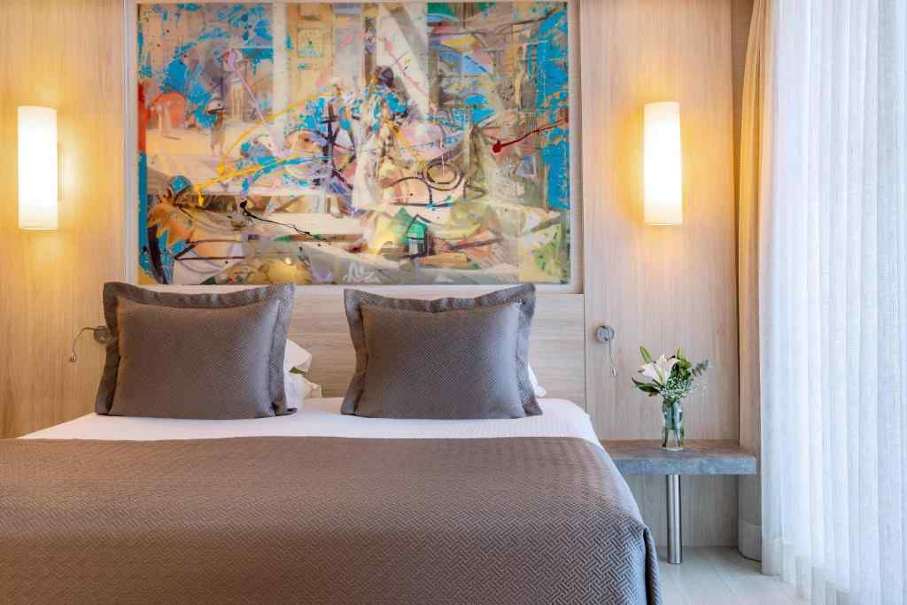 Deluxe Junior Suite with Balcony