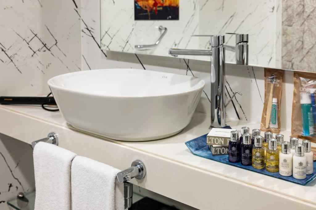 Deluxe Family Suite with Sea View And Balcony