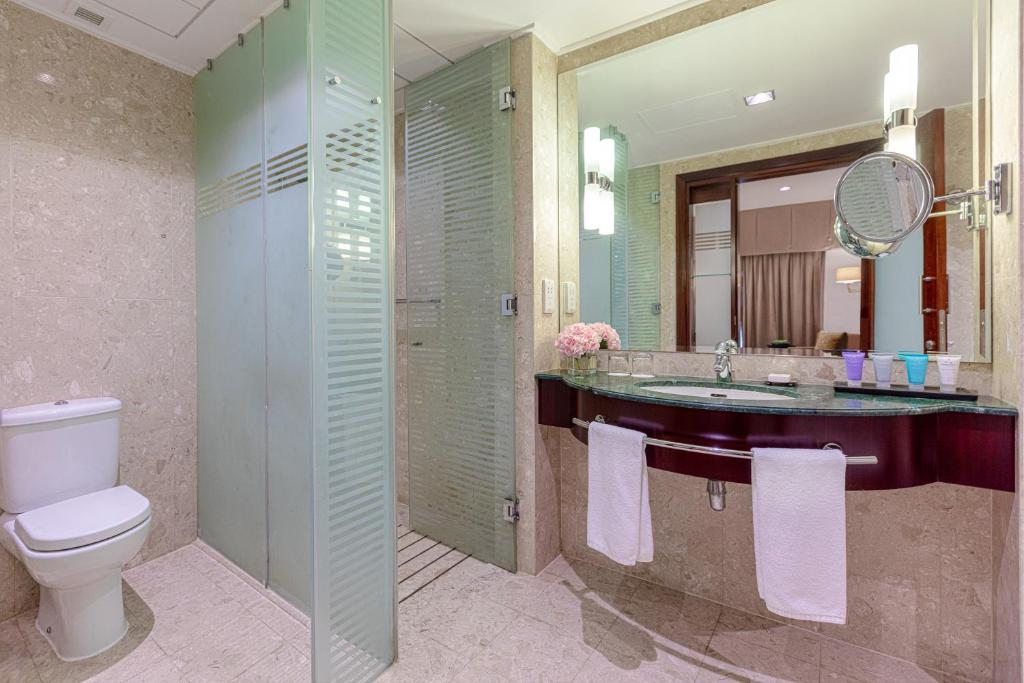 One Bedroom Apartment