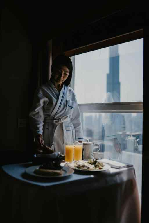 One Bedroom Apartment Suite with Burj Khalifa view