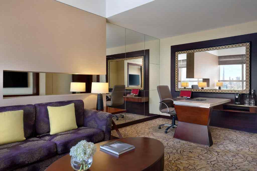 Executive Club Suite