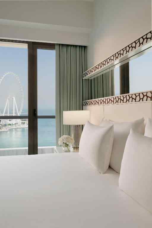 Full Sea view room with balcony