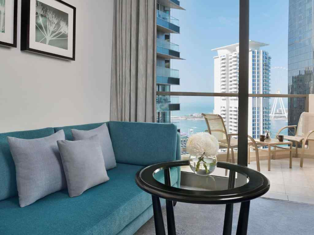 Executive King Partial Sea View with Balcony, Lounge Access, Breakfast, Refreshments & Evening drink