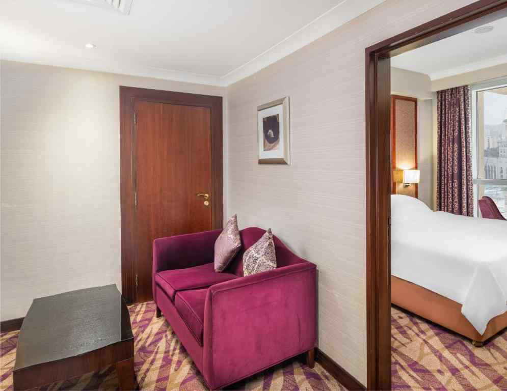 Spacious Partial Haram View Room - twin beds