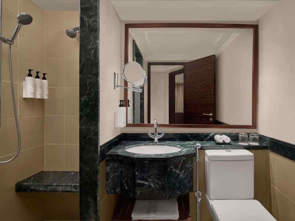 Classic Triple Room with partial Haram View