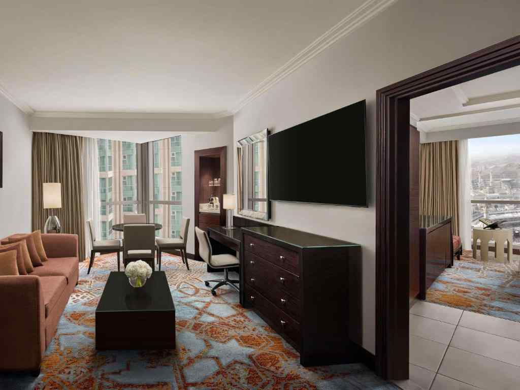 Junior Suite with city view