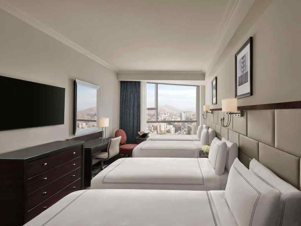 Classic Quadruple room with partial Haram view